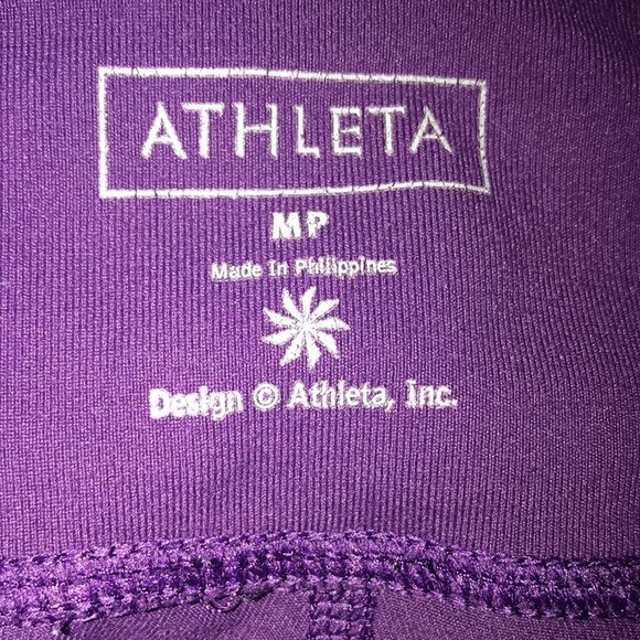 Athleta Ananda Yoga Pants 🧘🏻♀️ Size MP in a Rich Grape Color! 🍇 - Picture 3 of 8